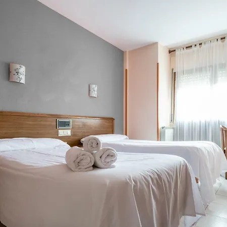 Ciudad De Hotel *